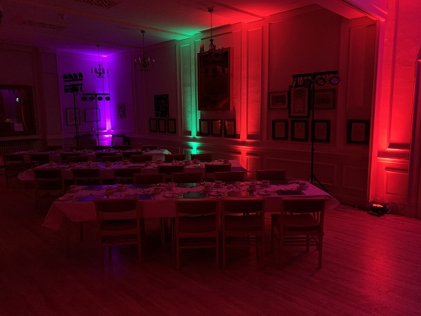 Diner mood lighting